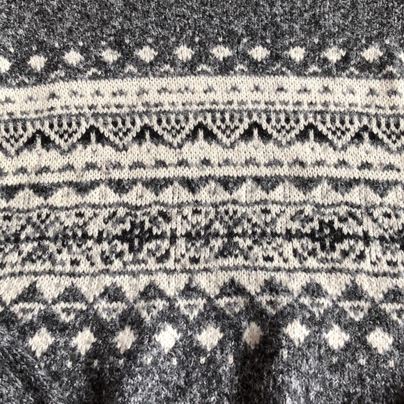 Women’s Garage Winter Argyle Sweater - Picture 3 of 9